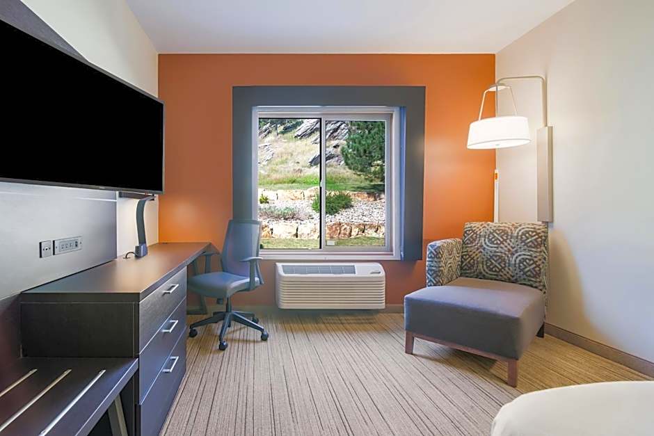 Holiday Inn Express Hotel & Suites Custer By IHG