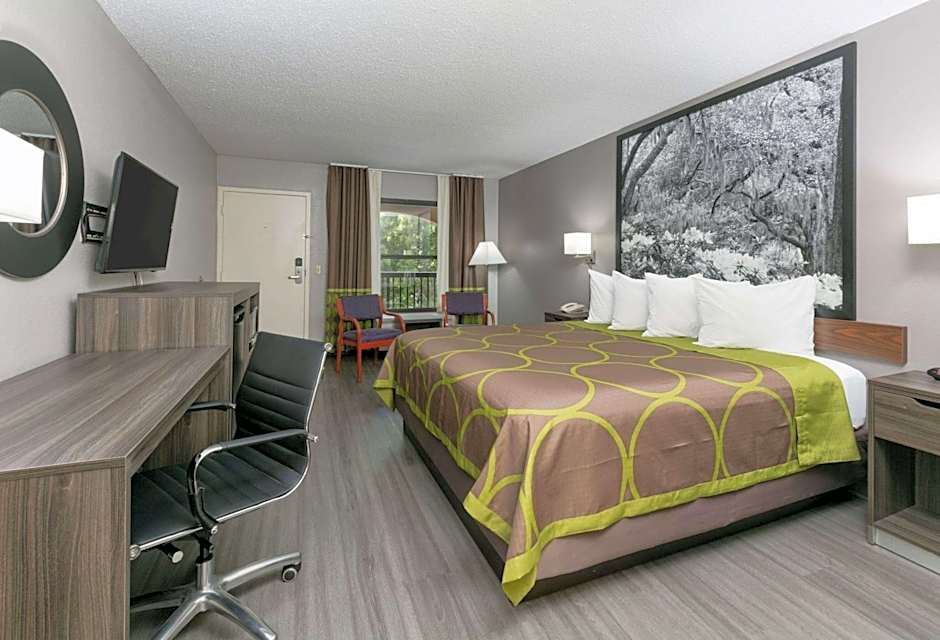 Super 8 by Wyndham Diberville Biloxi Area