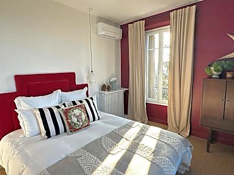 Suite with Garden View