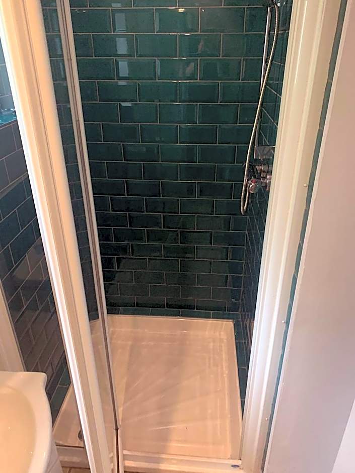 The Farmers Boy Inn Guest House