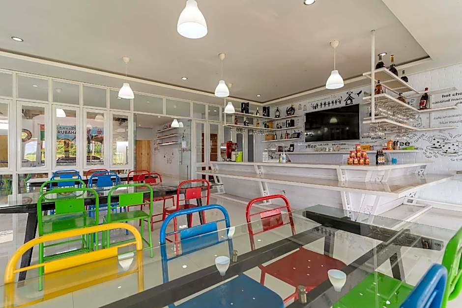 RedDoorz Plus @ Vantas Hotel Parbaba