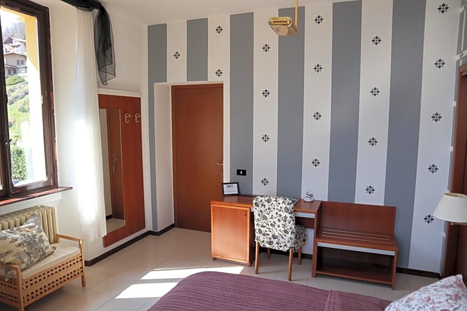 Villa Magnolia BB, Lago Maggiore (Massino Visconti, Italy)