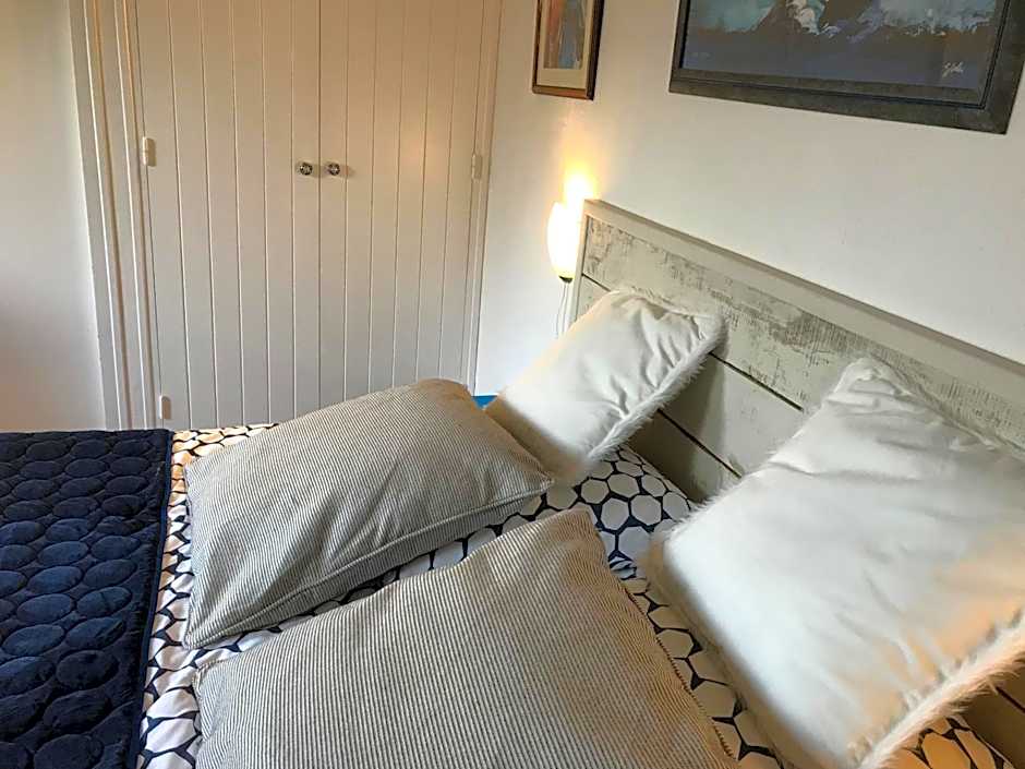 Les Yeux Bleus Bed & Breakfast