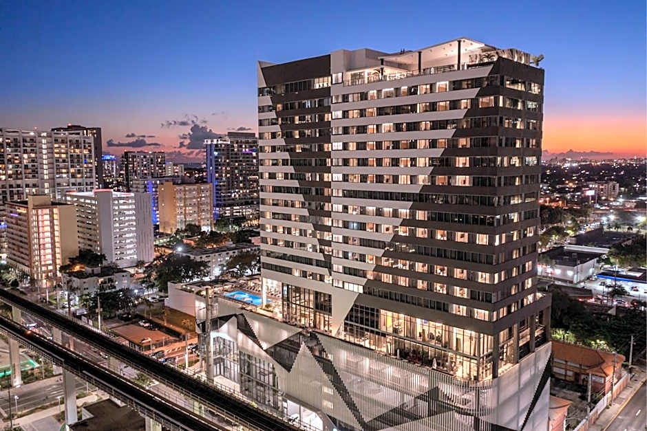 Element Miami Downtown