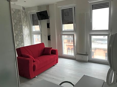 Deluxe King Studio