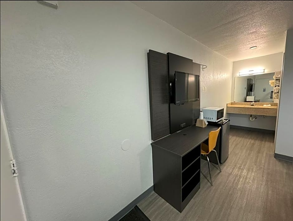 Motel 6-Janesville, WI