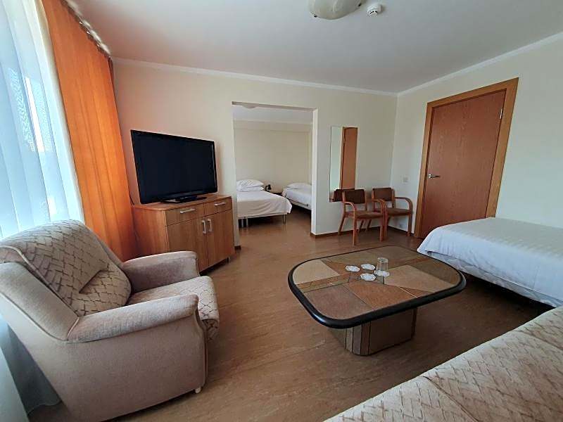 Hotel Madona