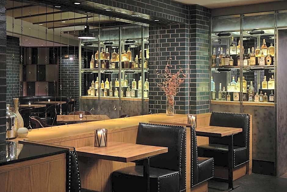 The Mayflower Hotel, Autograph Collection by Marriott