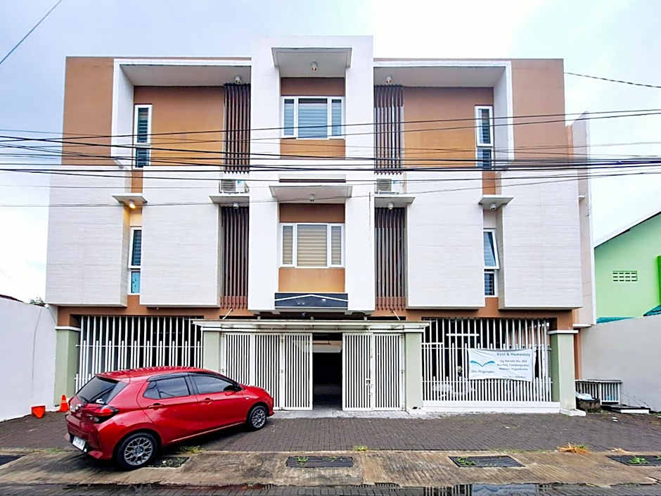 Sari Panguripan RedPartner Near UGM