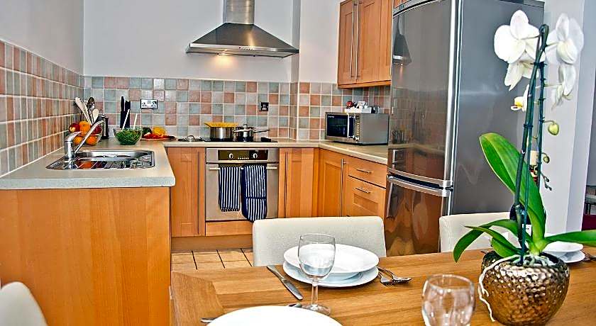 Base Serviced Apartments - Duke Street