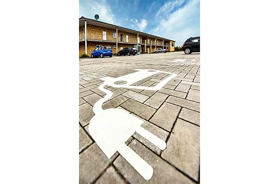 PRIMA Inn HOTEL & HOF NEURUPPIN - digitales & rezeptionsloses Motel