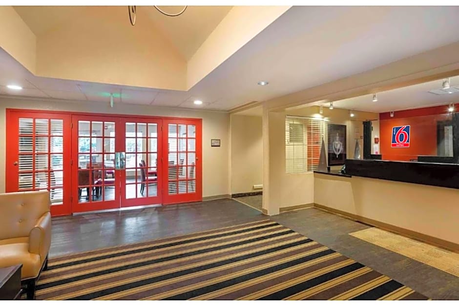 Studio 6 Extended Stay Fishkill Route 9 NY