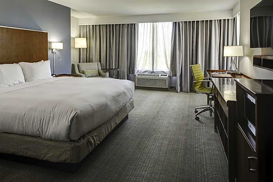 DoubleTree by Hilton Hotel Biloxi
