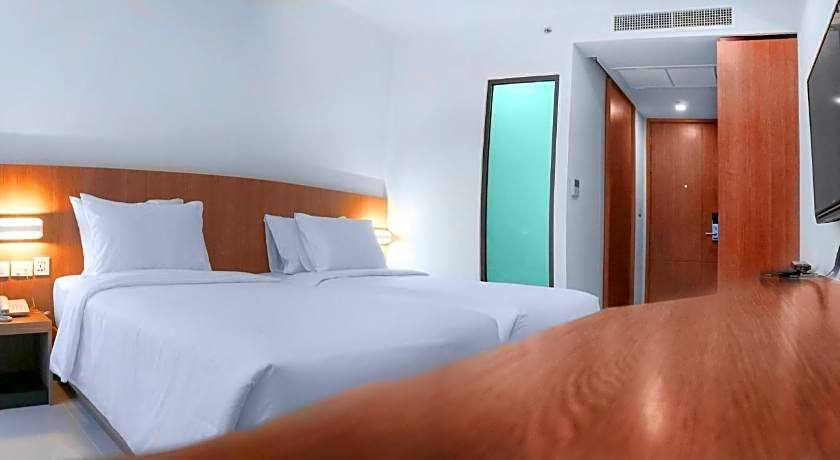 Phoenix Hotel Karon Beach