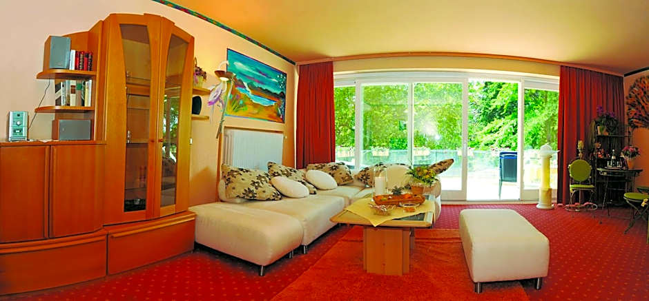 Eden Hotel