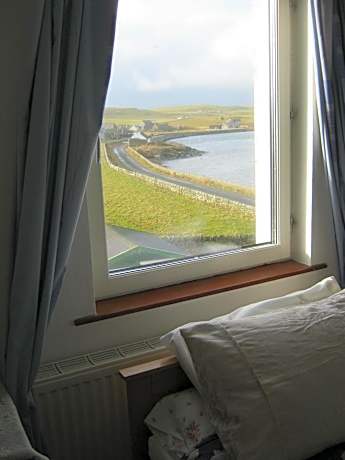 Standard Twin Room with Garden View