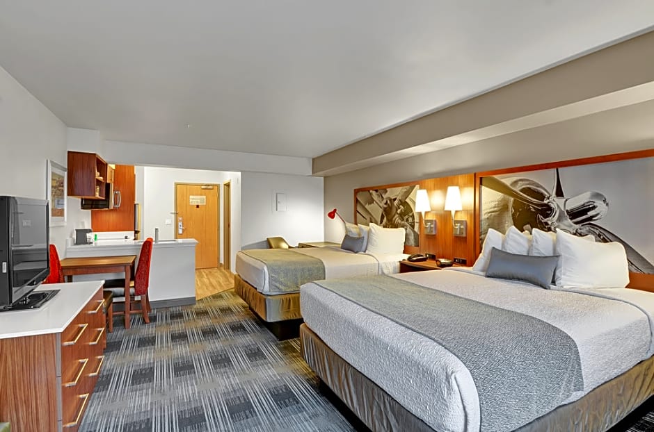 Best Western Plus Navigator Inn & Suites