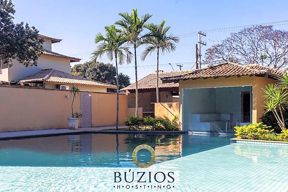 200 Metros da praia, Casa ampla com 4 suítes! BZ55