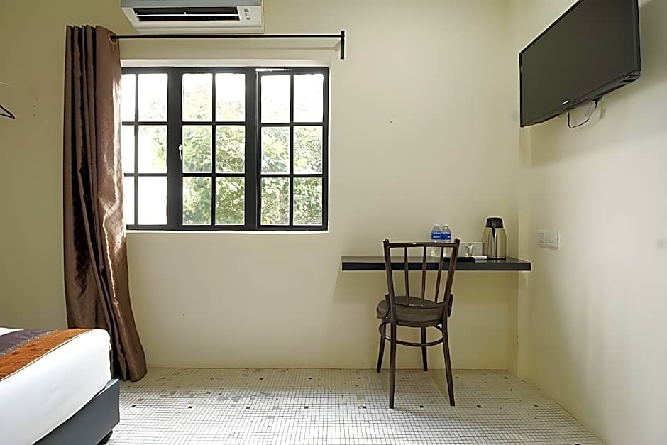 M S Hotel, Tengku Kelana KTM Klang