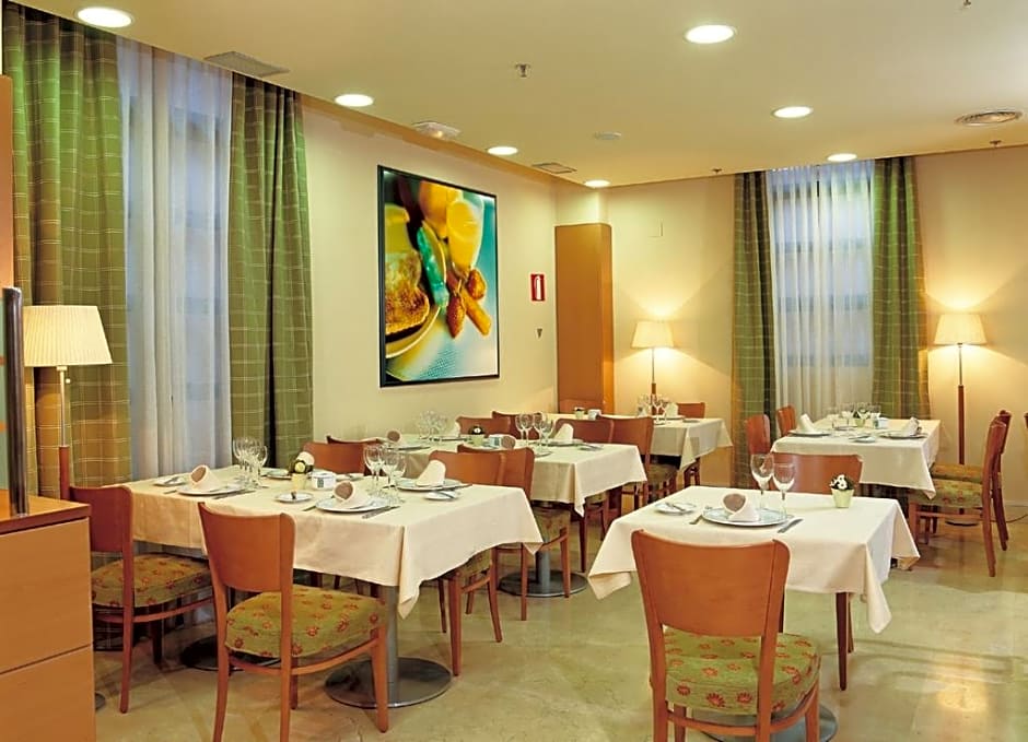 NH Express Las Artes