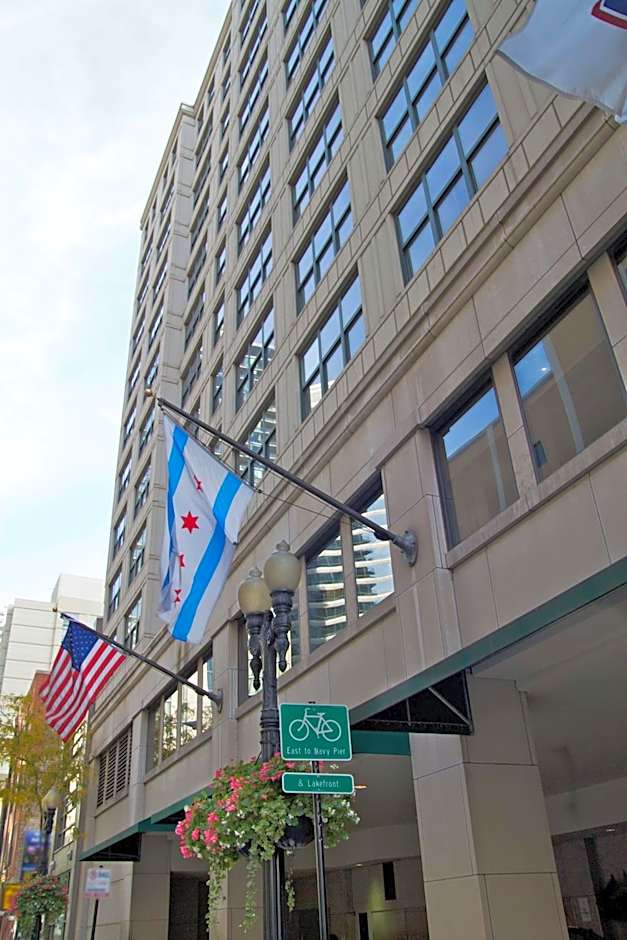 Hampton Inn By Hilton And Suites Downtown Chicago