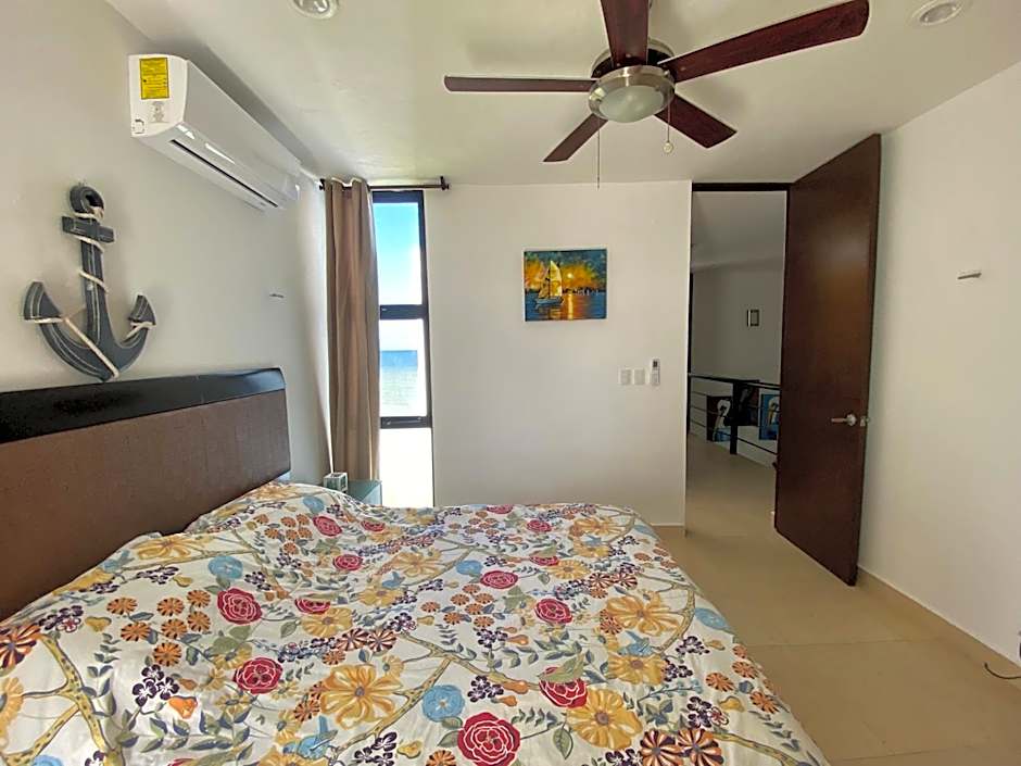 Escape to Paradise, Minimalist 4-BR Beachfront, 300 Mbps with amazing views