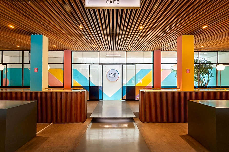 Sans Hotel Finest Medan