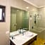 Western Downs Motor Inn