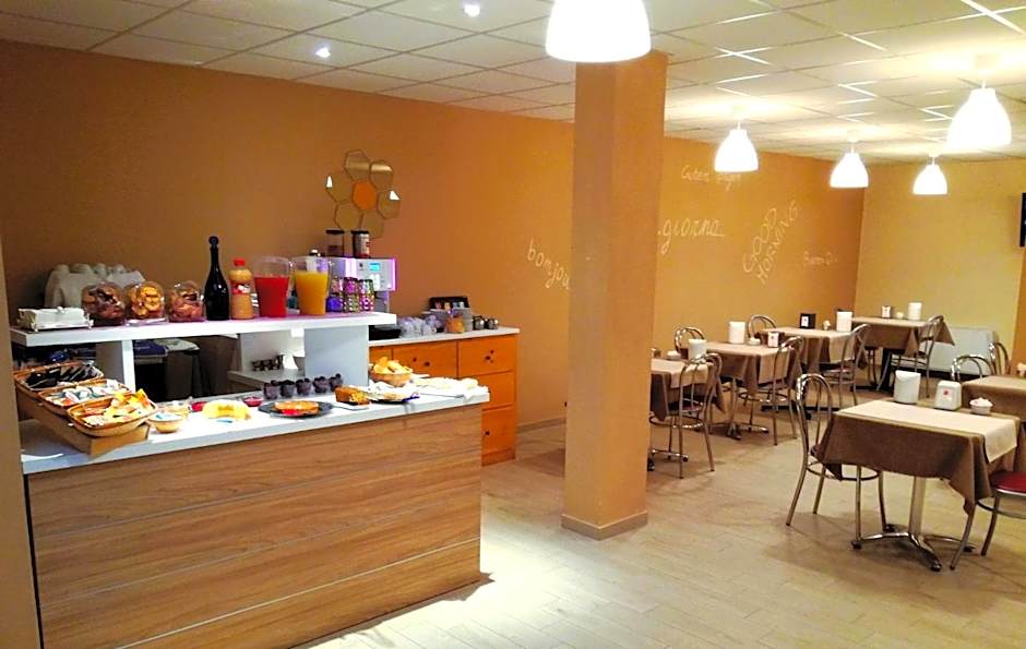 Eremes Rooms & Apartments