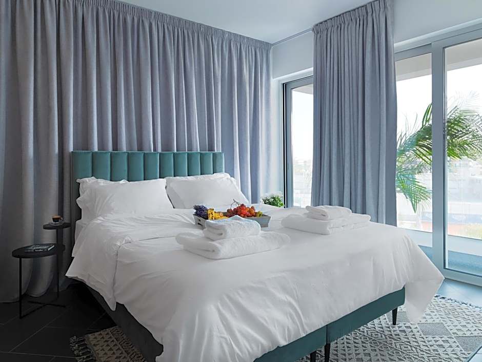 LIV URBAN Suites