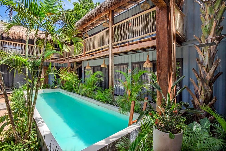 Meteora Stay & Coffeehouse Tulum