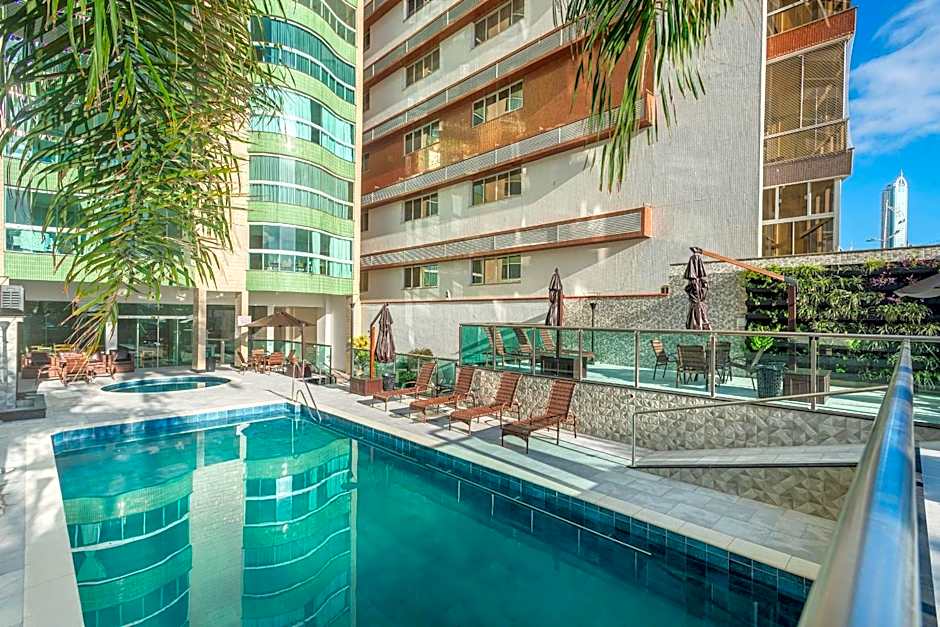 ITNC013 - Avenida Atlântica | Amplo apê com 3Q+3WC