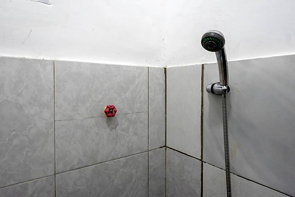 RedDoorz Syariah @ Hotel Wisma Indonesia Kendari