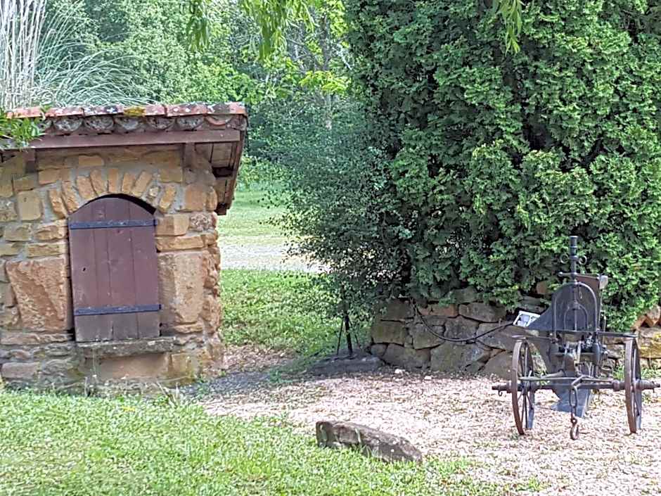 Hôtel Domaine des Pierres Dorées