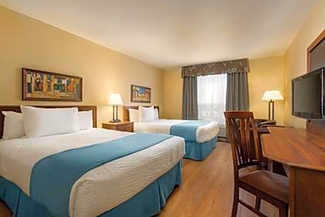 Queen Room with Two Queen Beds - Non-Smoking