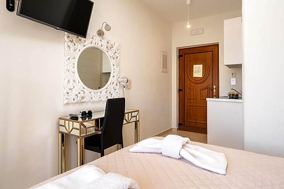 Eclipse Studios Naxos