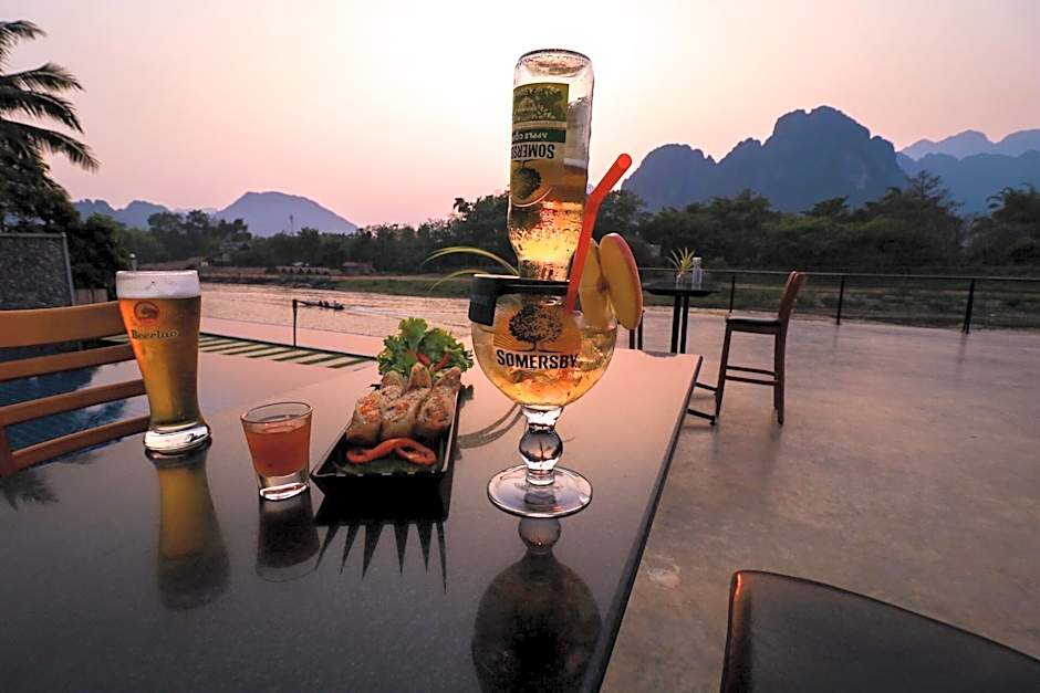 Inthira Vang Vieng