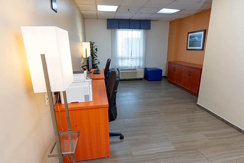 Hampton Inn By Hilton Guadalajara-Aeropuerto