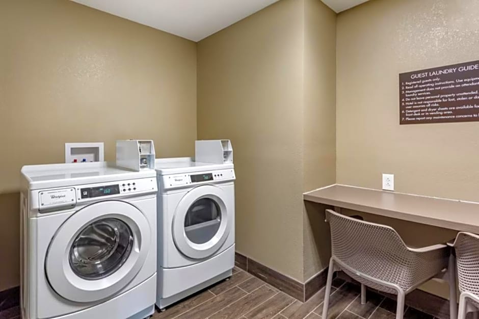 Garner Hotel Clarksville Northeast By IHG