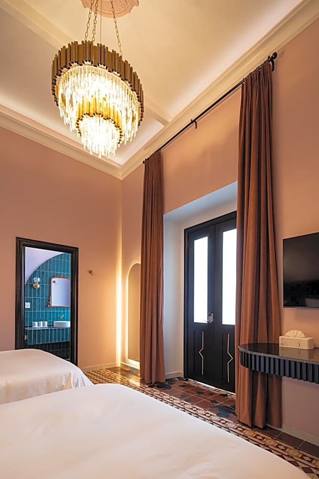 HOLT Hotel De Mi Independencia Double Queen Room