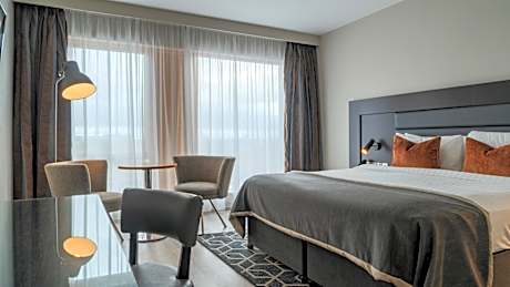 Athlone Springs Hotel