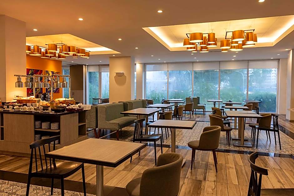 Park Inn by Radisson Iloilo