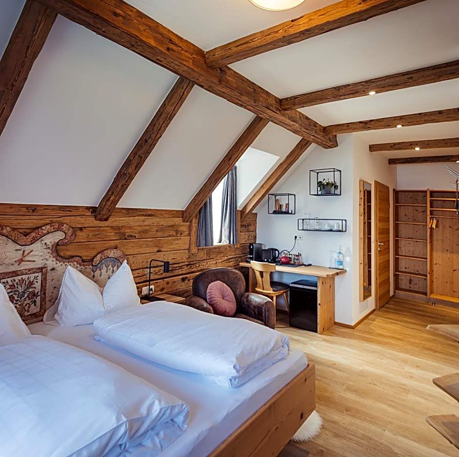 Gmundnerberghaus - ROOMS
