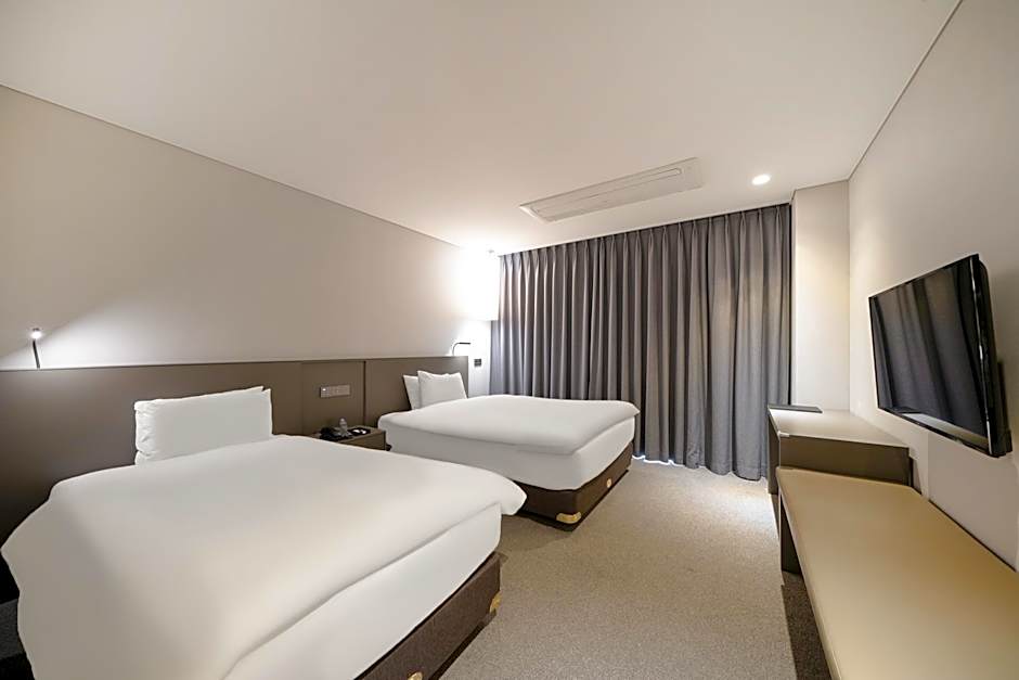 WesternLife Hotel