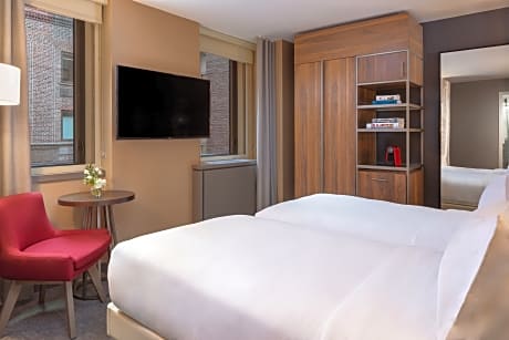 Premium Twin Room with City View