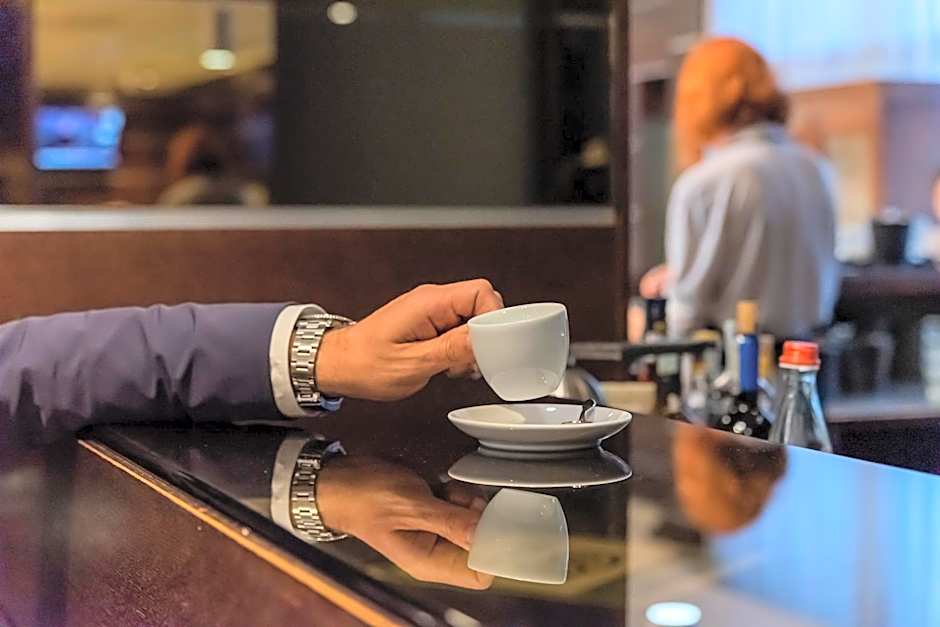 Dado Hotel International