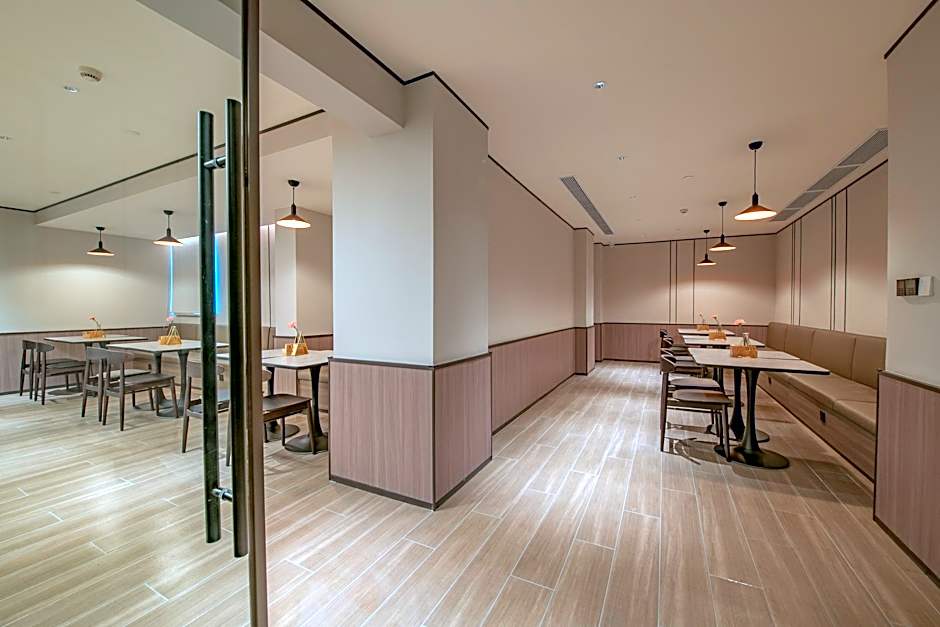 Hanting Yipintianxia – Chengdu, IL