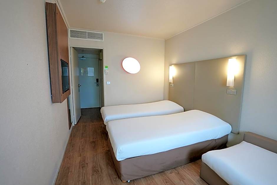 Hotel Campanile Roissy