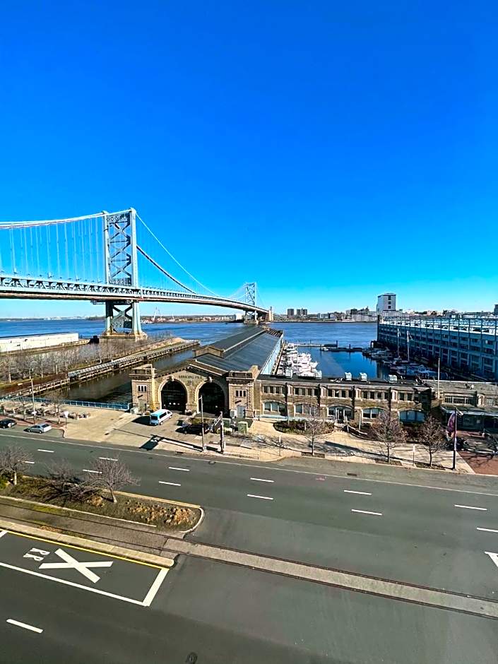 Holiday Inn Express Philadelphia Penns Landing By IHG