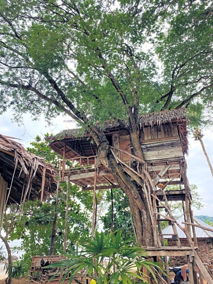 Sunset Beach Bungalow Koh Pu